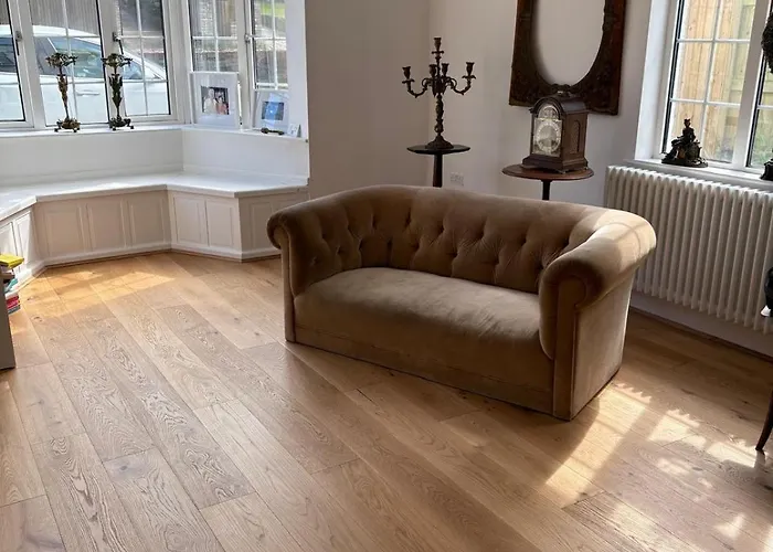 3-4 Bedroom Detached House In Stoke Bishop - 4 Bathrooms, Large Private Garden, Modern Kitchen, Stylish, Spacious, Quiet, Office - Close To Durdham Downs Bristol