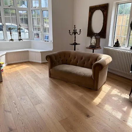 3-4 Bedroom Detached House In Stoke Bishop - 4 Bathrooms, Large Private Garden, Modern Kitchen, Stylish, Spacious, Quiet, Office - Close To Durdham Downs Бристоль